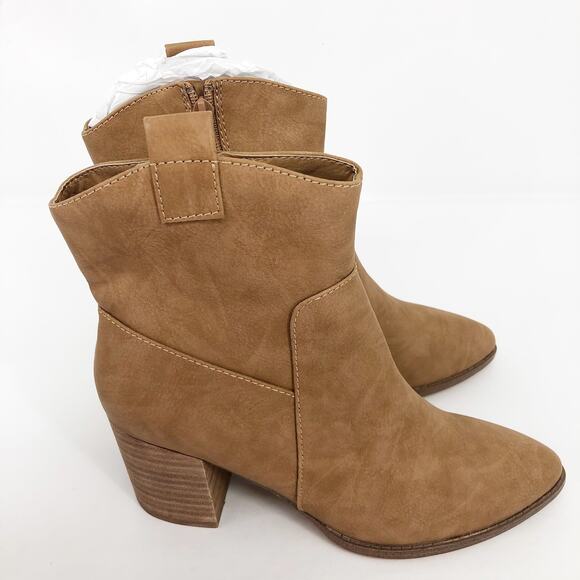 DOLCE VITA Womens Toro Western Bootie 6.5 Tan Pointed Toe Heeled Suede NWOB - Picture 1 of 9
